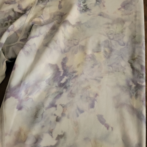 Athleta Elation 7/8 Tights Size 3X Tie Dye Gray Blue White Watercolor Athletic - Picture 6 of 6